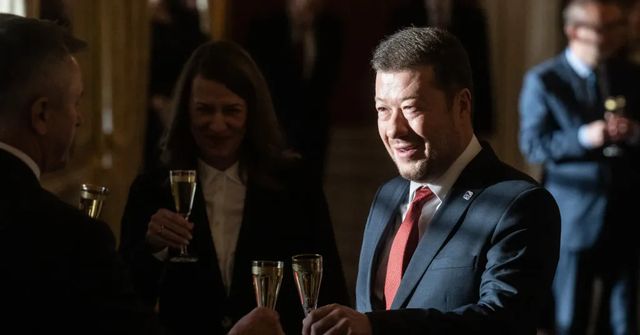 Okamura se v novoročním projevu vymezil proti poskytování zbraní Ukrajině