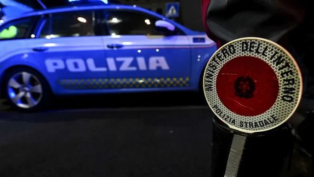 Spari fuori da una discoteca a Roma, ferito un buttafuori