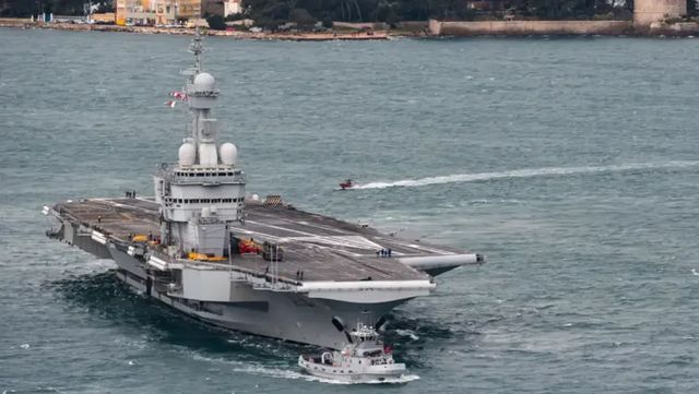 Marina suedeză a neutralizat o dronă în apropierea portavionului francez Charles de Gaulle