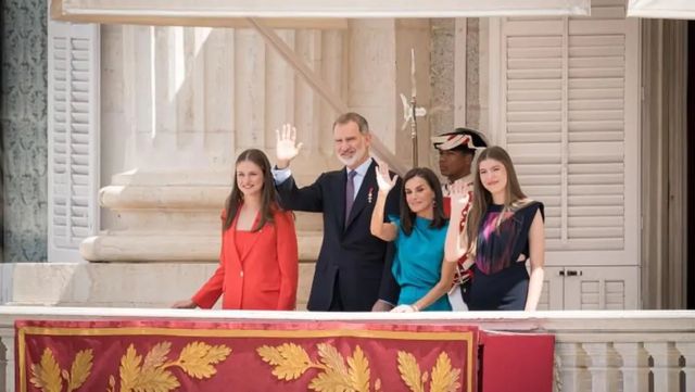 Felipe VI regresa al Palacio Real para el discurso navideño de su décimo aniversario en el trono