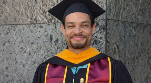 Chi è Cole Tomas Allen, il sospetto attentatore: 31 anni, insegnante californiano, aveva diverse armi