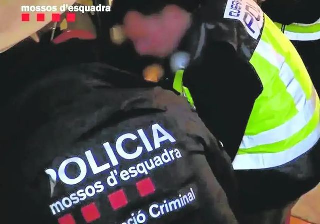 Secuestran a un anciano para robarle 80.000 euros y lo dejan atado a un árbol a 1.200 kilómetros de su casa