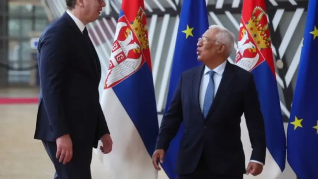 Uniunea Europeană a înghețat fondurile alocate Serbiei