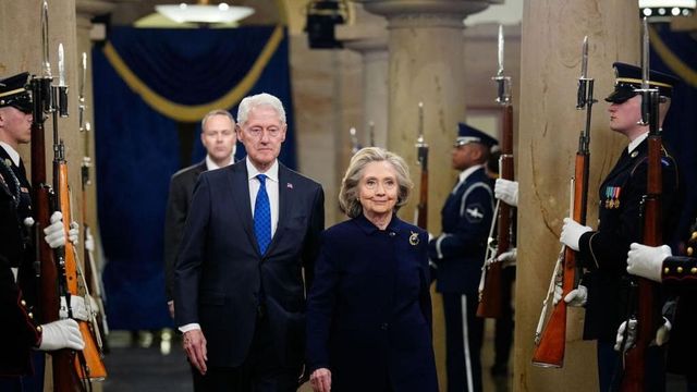 Caso Esptein, la Camera Usa avvia procedimento contro i Clinton