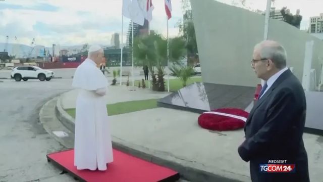 Beirut, Papa Leone prega sul luogo dell'esplosione del 2020