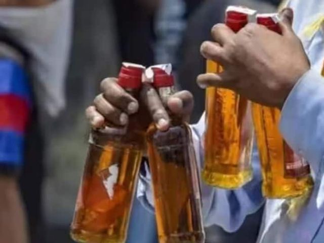 2 Dead, 2 Lose Eyesight After Consuming Spurious Liquor in Bihar