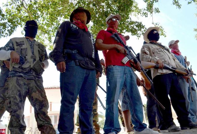 El 'río de hierro'; así nutren los cárteles de la droga de México sus arsenales con armas estadounidenses