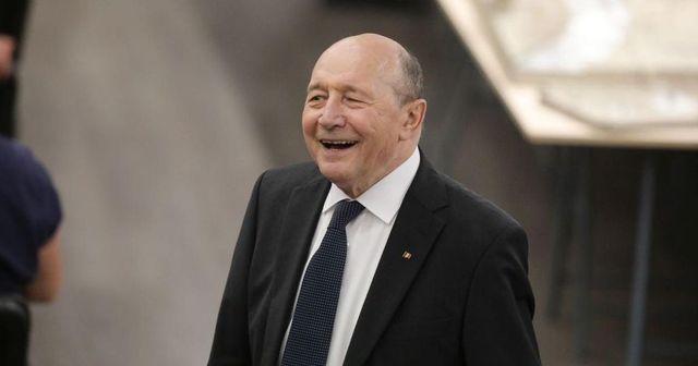 Traian Băsescu, despre reținerea lui Călin Georgescu: “Parcă ar fi un spectacol ordonat”