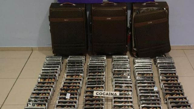 Golpe a una red que usaba a trabajadores del aeropuerto de Barcelona para introducir cocaína procedente de Brasil