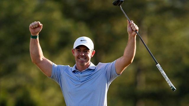 Un maduro Rory McIlroy hace historia en el Masters