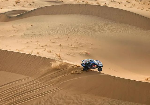 Roma y Schareina aprietan los dientes para agotar sus opciones en el Dakar