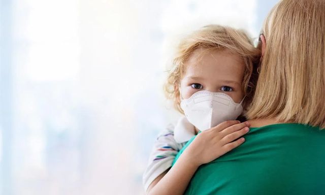 Numărul cazurilor de COVID a crescut cu peste 50% săptămâna trecută. Aproape o treime - în rândul copiilor