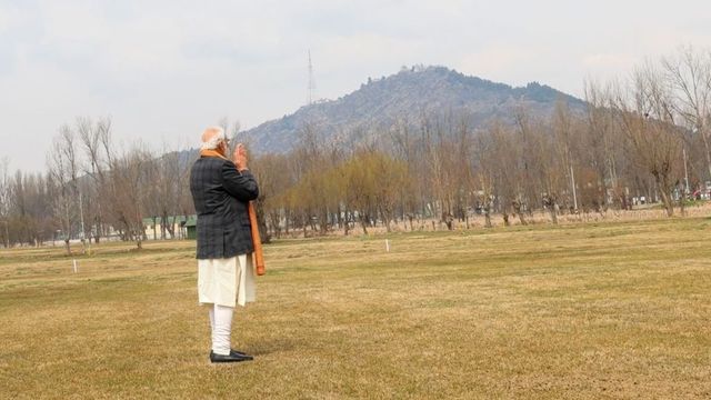 In Srinagar to Unveil Projects, PM Modi Pays Respects to 'Majestic' Shankaracharya Hill 'from Distance'