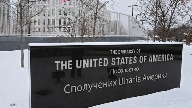 EEUU cierra su Embajada en Kiev ante un posible ataque aéreo “significativo”