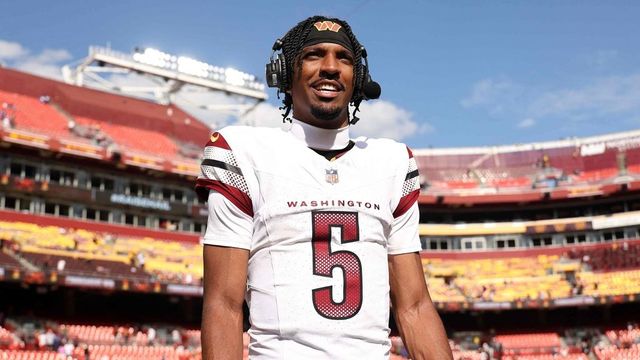 Commanders’ QB Jayden Daniels backs Terry McLaurin after a quiet opener