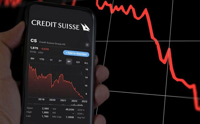 Au început prăbușirile pe burse după preluarea fulger a Credit Suisse de către UBS
