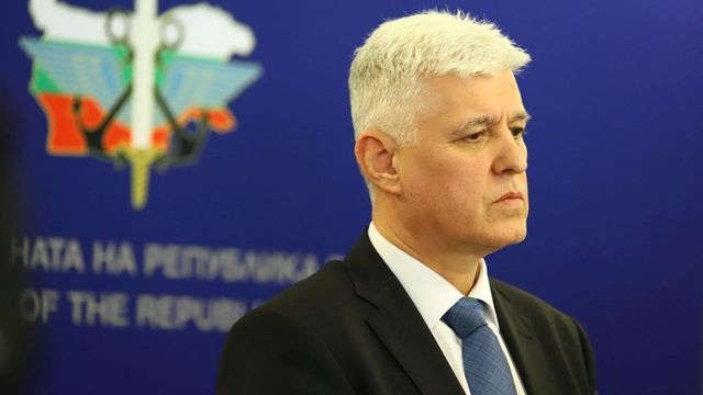 Министърът на отбраната е разрешил преминаването на чужди военни сили през България