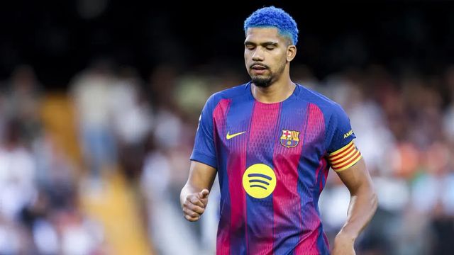 Araújo jugará cedido en el Liverpool
