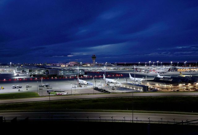 Aeroportul din Munchen a fost închis după ce în zonă au fost observate mai multe drone neidentificate