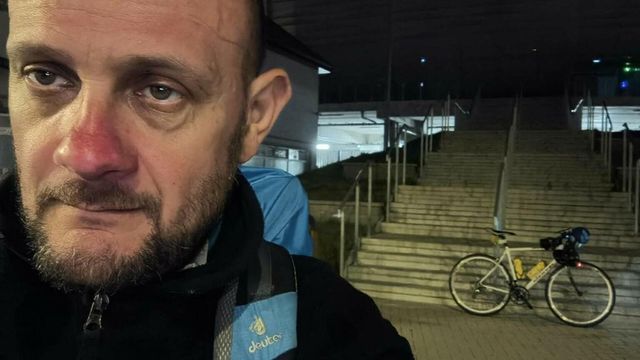 Un sibian a mers 500 de kilometri cu bicicleta la Farul - Hermannstadt, iar la întoarcere a fost dat jos din tren! Motivul e de necrezut