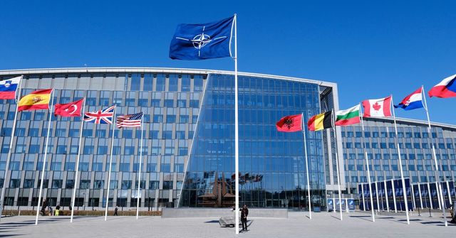 NATO znepokojují škodlivé aktivity Ruska v Česku a dalších zemích