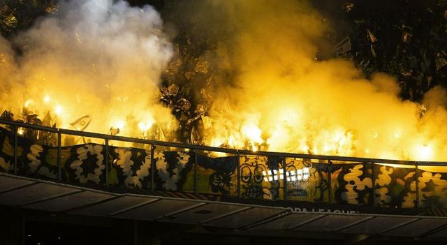 Tifosi di calcio israeliani aggrediti ad Amsterdam, dieci feriti