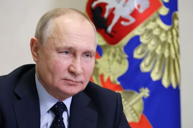 Putin laudă producția de rachete a Rusiei
