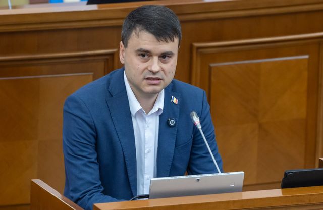 Deputatul Berlinschii cere o investigație penală riguroasă în cazul neregulilor financiare de la întreprinderea de stat MoldATSA