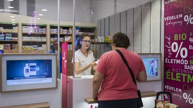 Lehalt az EESZT, nem lehet kiváltani az e-recepteket, de más oldalakkal is baj van