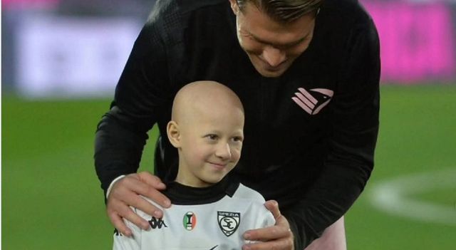 Morta a 8 anni Alessia La Rosa, la 'guerriera' tifosa del Palermo calcio