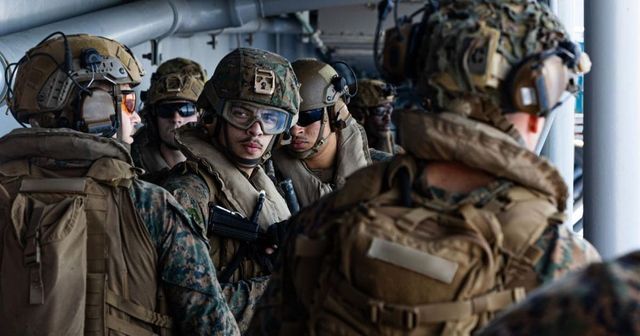 Statele Unite au trimis o forță de 3.500 de pușcași marini și marinari în Orientul Mijlociu