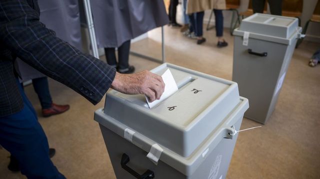 Jönnek az első választási eredmények