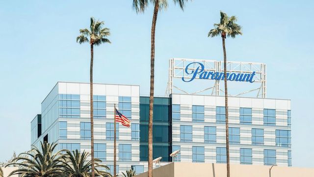 Paramount se dohodl na urovnání žaloby bránící převzetí rivala Warner