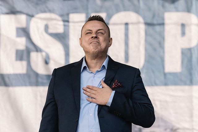 Rajchl za výroky k političkám pokutu platit nemusí, kvůli jiné se bude soudit