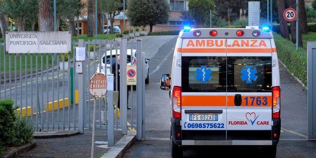Pavia, tre morti in scontro auto-scoter