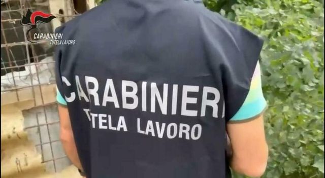 Corruzione e immigrazione clandestina, 36 arresti tra Napoli, Caserta e Salerno