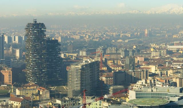 Smog, Frosinone e Milano le più inquinate: la classifica città per città