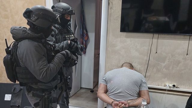 Разбиха престъпна група за трафик на мигранти