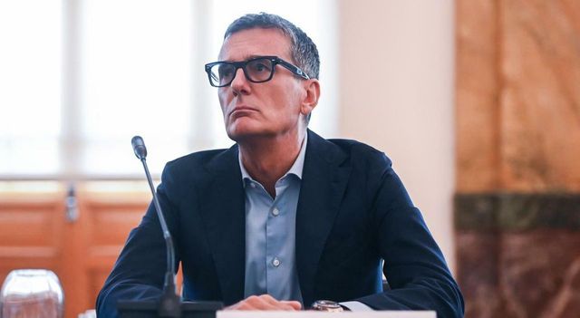 Delfin incassa 840 milioni, patrimonio a 40 miliardi