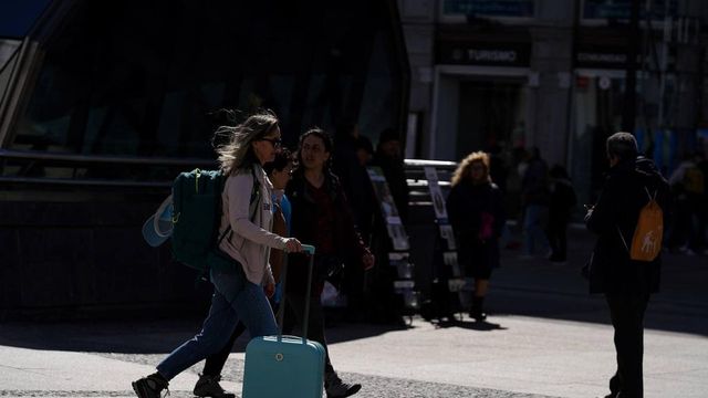 Vivienda planea modificar la ley para vetar los pisos turísticos en comunidades de propietarios