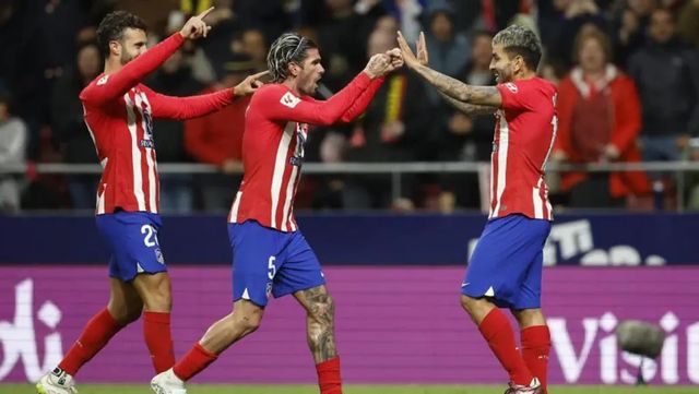 El Atlético recupera la contundencia ante el Athletic y acaricia la Champions