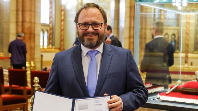 Kármán András leváltotta a NAV kulcsemberét