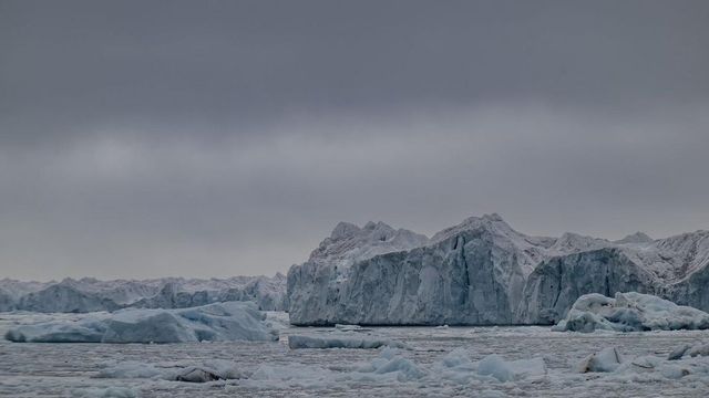 Cel mai mare aisberg din lume se îndreaptă spre nord, după ce a scăpat din vortexul polar