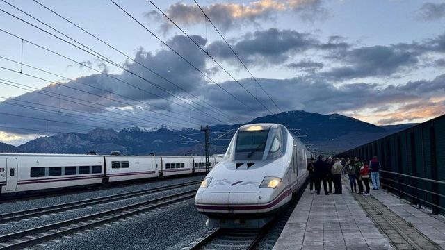 Adif reduce la velocidad a 60 km/h en un tramo de 20 kilómetros de la línea de AVE entre Madrid y Valladolid