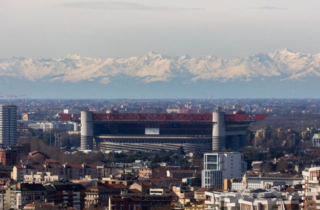 Vendita di San Siro, Finanza negli uffici del Comune e della società che gestisce lo stadio