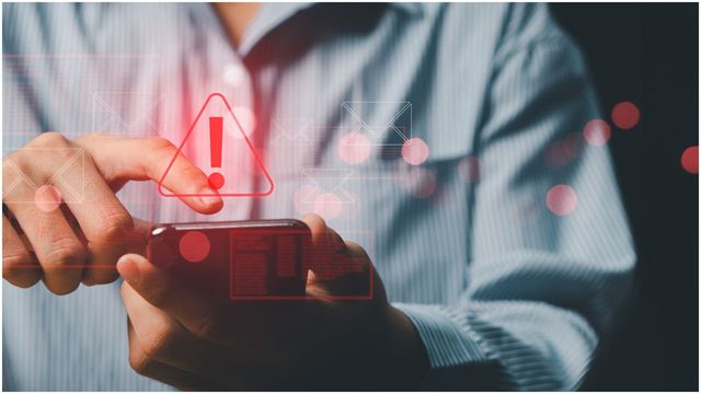 Alți 11 moldoveni au fost păcăliți de escroci prin telefon