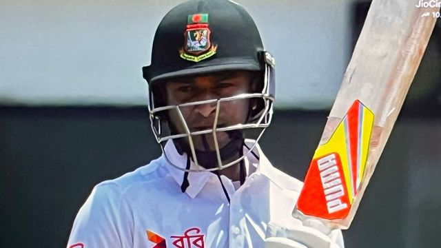 Why Shakib Al Hasan is biting a string attached to helmet while batting against India in 1st Test