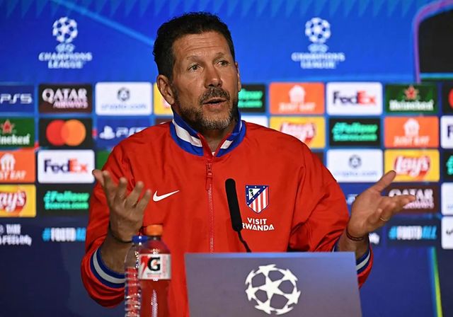 Simeone: «No pienso en los árbitros»