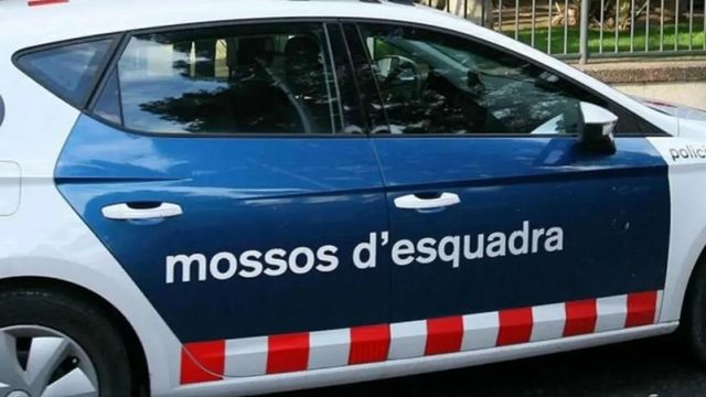 Encuentran muerto a un hombre en una ventana de un instituto en Sabadell