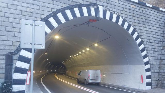 Променя се движението в тунел „Кривия“ заради изграждане на съоръжение на мобилен оператор